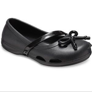 Kids' Crocs Lina Bow Charm Flat